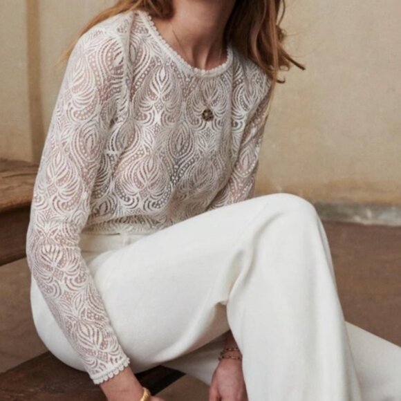 Sezane Tops - Like NEW! Sézane Cyrielle blouse in ecru lace - size 38